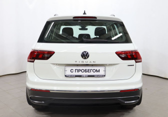 Подержанный автомобиль Volkswagen Tiguan 2021 года (5 фото)