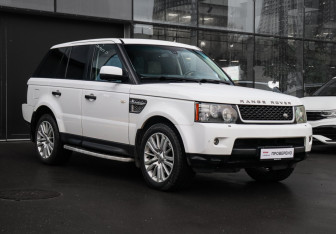 Подержанный автомобиль Land Rover Range Rover Sport 2011 года (3 фото)