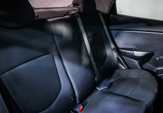 Подержанный автомобиль Kia Rio Sedan 2016 года (11 фото)