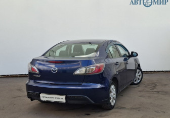 Подержанный автомобиль Mazda 3 Sedan 2011 года (5 фото)