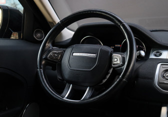 Подержанный автомобиль Land Rover Range Rover Evoque 2013 года (11 фото)