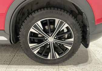 Подержанный автомобиль Mitsubishi Eclipse Cross 2019 года (9 фото)