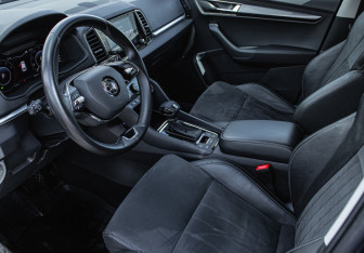 Подержанный автомобиль Skoda Karoq 2020 года (14 фото)