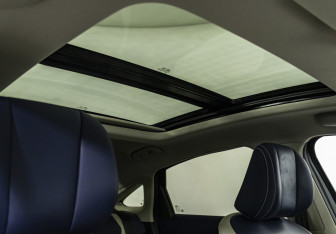 Подержанный автомобиль Chery Arrizo 8 2023 года (18 фото)