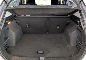 Подержанный автомобиль Geely Coolray 2023 года (9 фото)