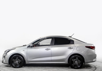 Подержанный автомобиль Kia Rio Sedan 2021 года (6 фото)