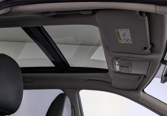 Подержанный автомобиль Nissan X-Trail 2015 года (28 фото)