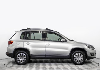 Подержанный автомобиль Volkswagen Tiguan 2014 года (4 фото)