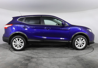 Подержанный автомобиль Nissan Qashqai 2016 года (4 фото)