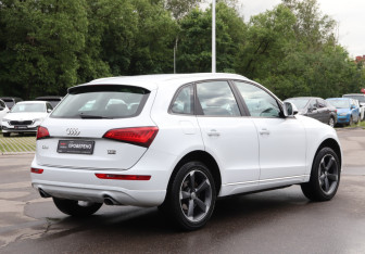Подержанный автомобиль Audi Q5 2016 года (5 фото)