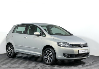 Подержанный автомобиль Volkswagen Golf Plus 2010 года (3 фото)