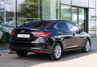 Подержанный автомобиль Hyundai Solaris Sedan 2021 года (5 фото)