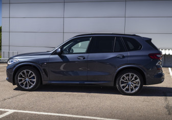 Подержанный автомобиль BMW X5 2019 года (7 фото)