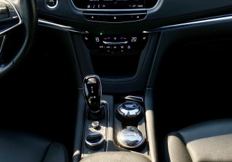 Подержанный автомобиль Cadillac XT5 2021 года (14 фото)