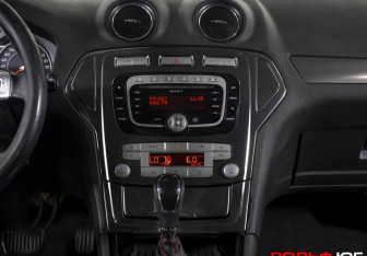 Подержанный автомобиль Ford Mondeo Sedan 2008 года (14 фото)