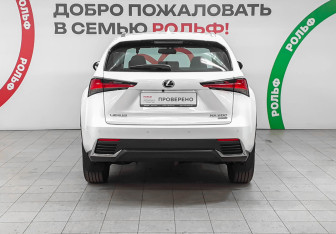 Подержанный автомобиль Lexus NX 2021 года (5 фото)