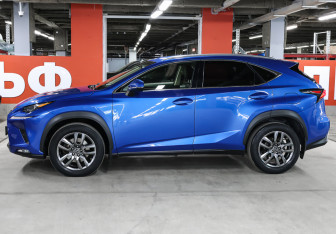 Подержанный автомобиль Lexus NX 2018 года (8 фото)