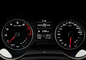 Подержанный автомобиль Audi A3 Sedan 2017 года (13 фото)