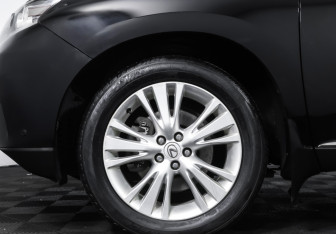 Подержанный автомобиль Lexus RX 2013 года (27 фото)