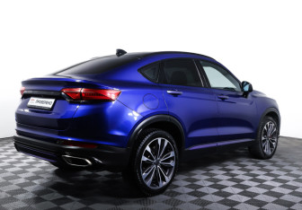 Подержанный автомобиль Geely Tugella 2022 года (5 фото)