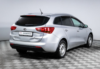 Подержанный автомобиль Kia Ceed Wagon 2013 года (5 фото)