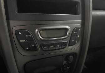 Подержанный автомобиль Hyundai Santa Fe 2009 года (16 фото)