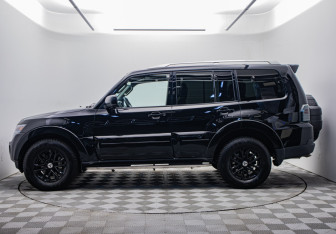 Подержанный автомобиль Mitsubishi Pajero 2007 года (2 фото)