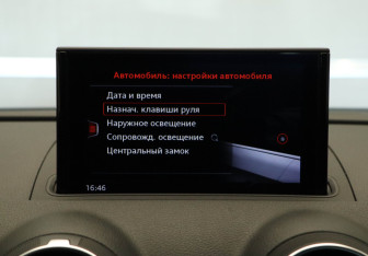 Подержанный автомобиль Audi A3 Sedan 2018 года (19 фото)