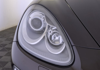 Подержанный автомобиль Porsche Cayenne 2014 года (11 фото)
