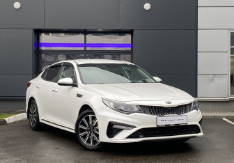 Подержанный автомобиль Kia Optima Sedan 2019 года (3 фото)
