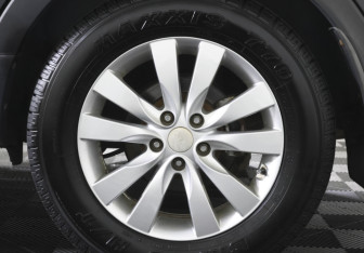 Подержанный автомобиль Kia Sportage 2011 года (17 фото)