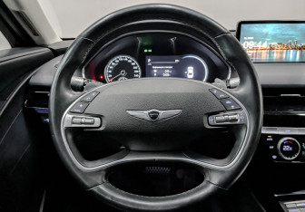 Подержанный автомобиль Genesis G80 2021 года (21 фото)