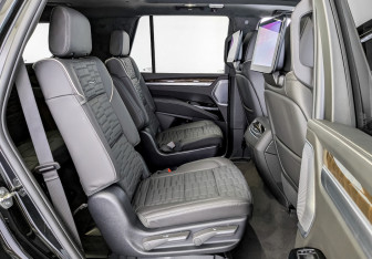 Новый Cadillac Escalade Suv 2025 (12 фото)
