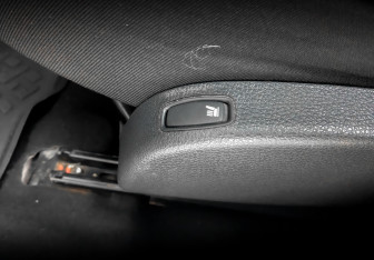 Подержанный автомобиль Renault Duster 2013 года (21 фото)