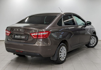 Подержанный автомобиль LADA (ВАЗ) Vesta Sedan 2021 года (5 фото)