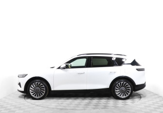 Подержанный автомобиль Voyah Free 2023 года (8 фото)