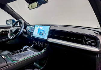 Новый GAC GS8 2025 (9 фото)