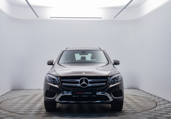 Подержанный автомобиль Mercedes-Benz GLC Coupe 2015 года (2 фото)