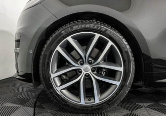 Подержанный автомобиль Land Rover Range Rover Sport 2023 года (36 фото)