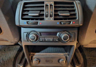 Подержанный автомобиль BMW X6 M 2013 года (24 фото)