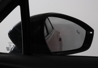 Подержанный автомобиль Omoda C5 2024 года (16 фото)