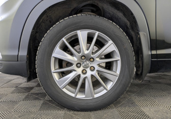 Подержанный автомобиль Toyota Highlander 2015 года (12 фото)