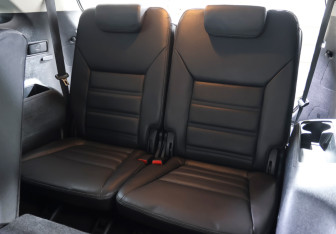 Подержанный автомобиль Kia Sorento 2016 года (16 фото)