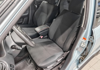 Подержанный автомобиль Suzuki Swift Hatchback 2007 года (21 фото)