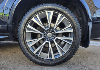 Подержанный автомобиль Volvo XC90 2021 года (18 фото)