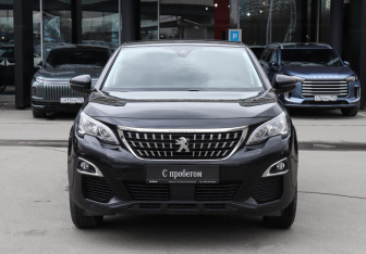 Подержанный автомобиль Peugeot 3008 2019 года (2 фото)