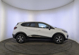 Подержанный автомобиль Renault Kaptur 2017 года (4 фото)