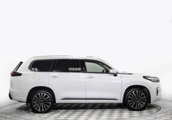 Подержанный автомобиль Exeed VX 2023 года (4 фото)