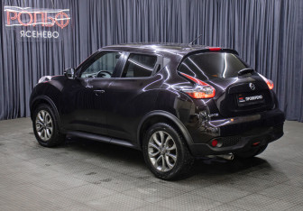 Подержанный автомобиль Nissan Juke 2014 года (7 фото)
