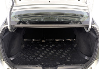 Подержанный автомобиль LADA (ВАЗ) Vesta Sedan 2018 года (10 фото)